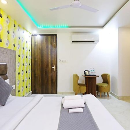 Hotel Broadway Near Delhi Airport New Delhi Buitenkant foto