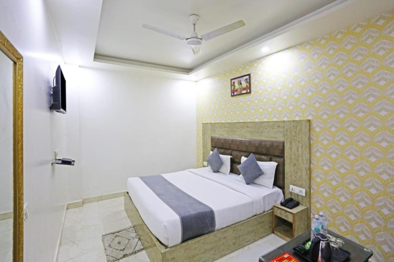 Hotel Broadway Near Delhi Airport New Delhi Buitenkant foto
