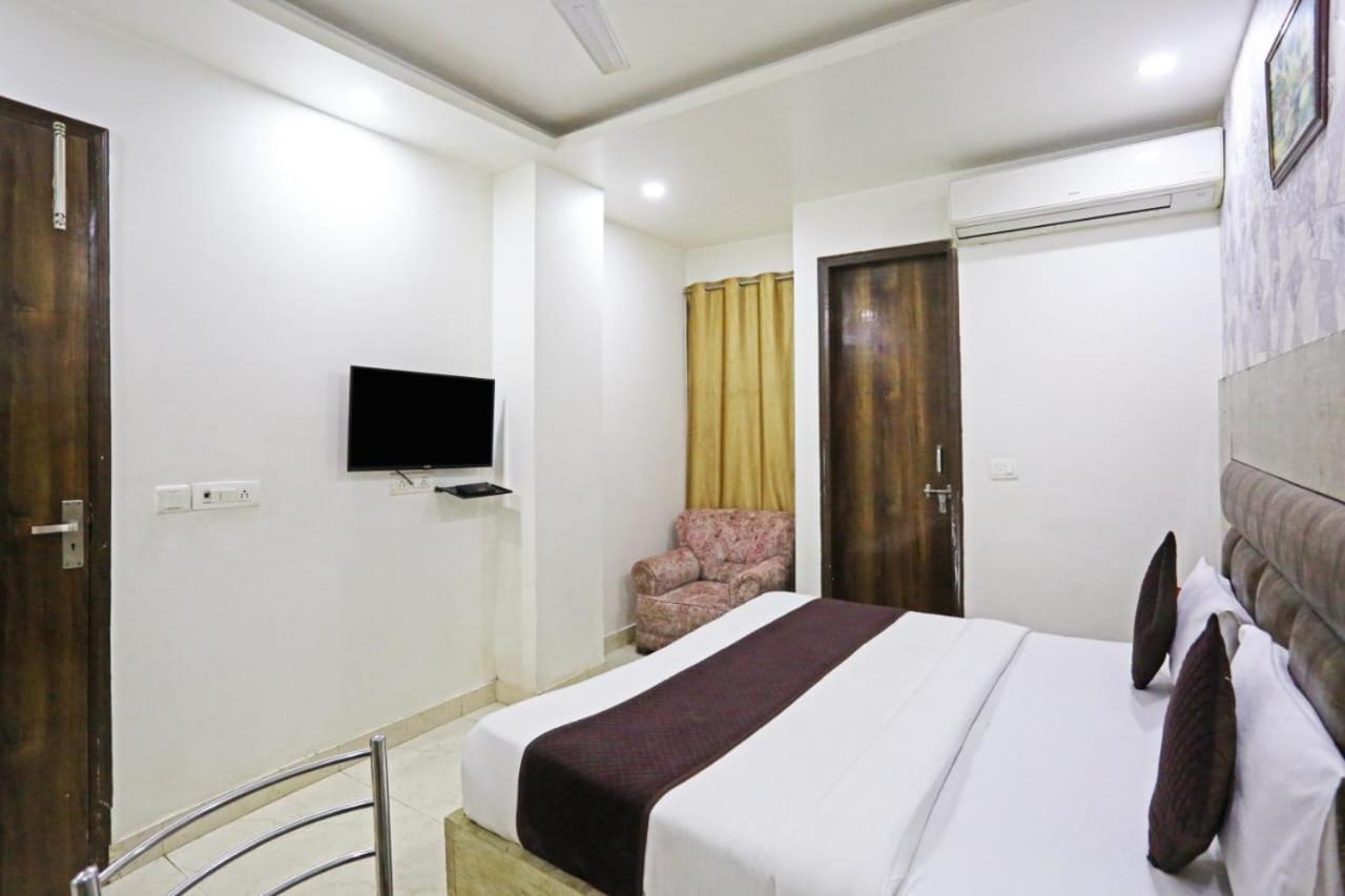 Hotel Broadway Near Delhi Airport New Delhi Buitenkant foto