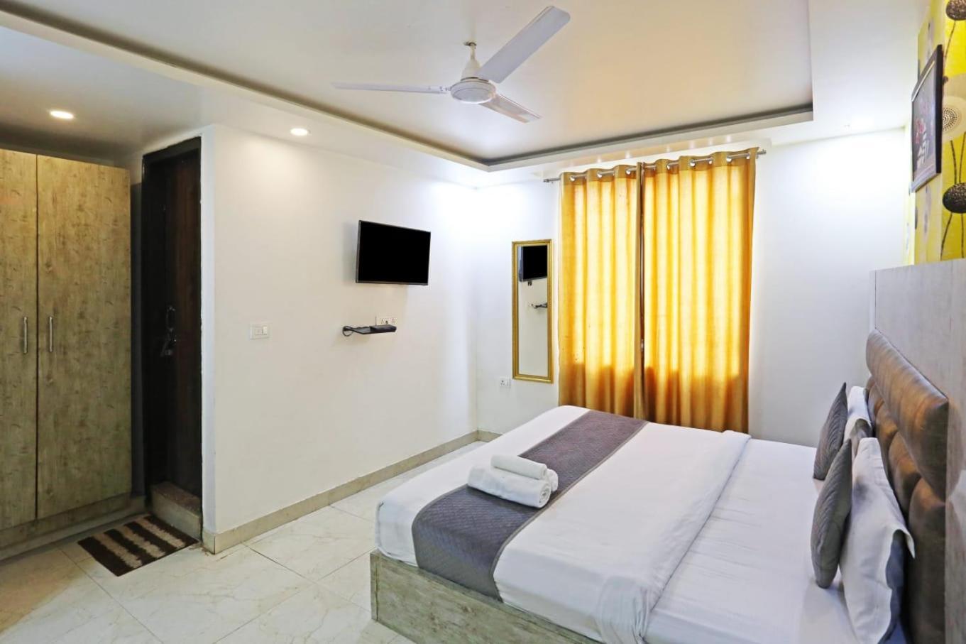 Hotel Broadway Near Delhi Airport New Delhi Buitenkant foto