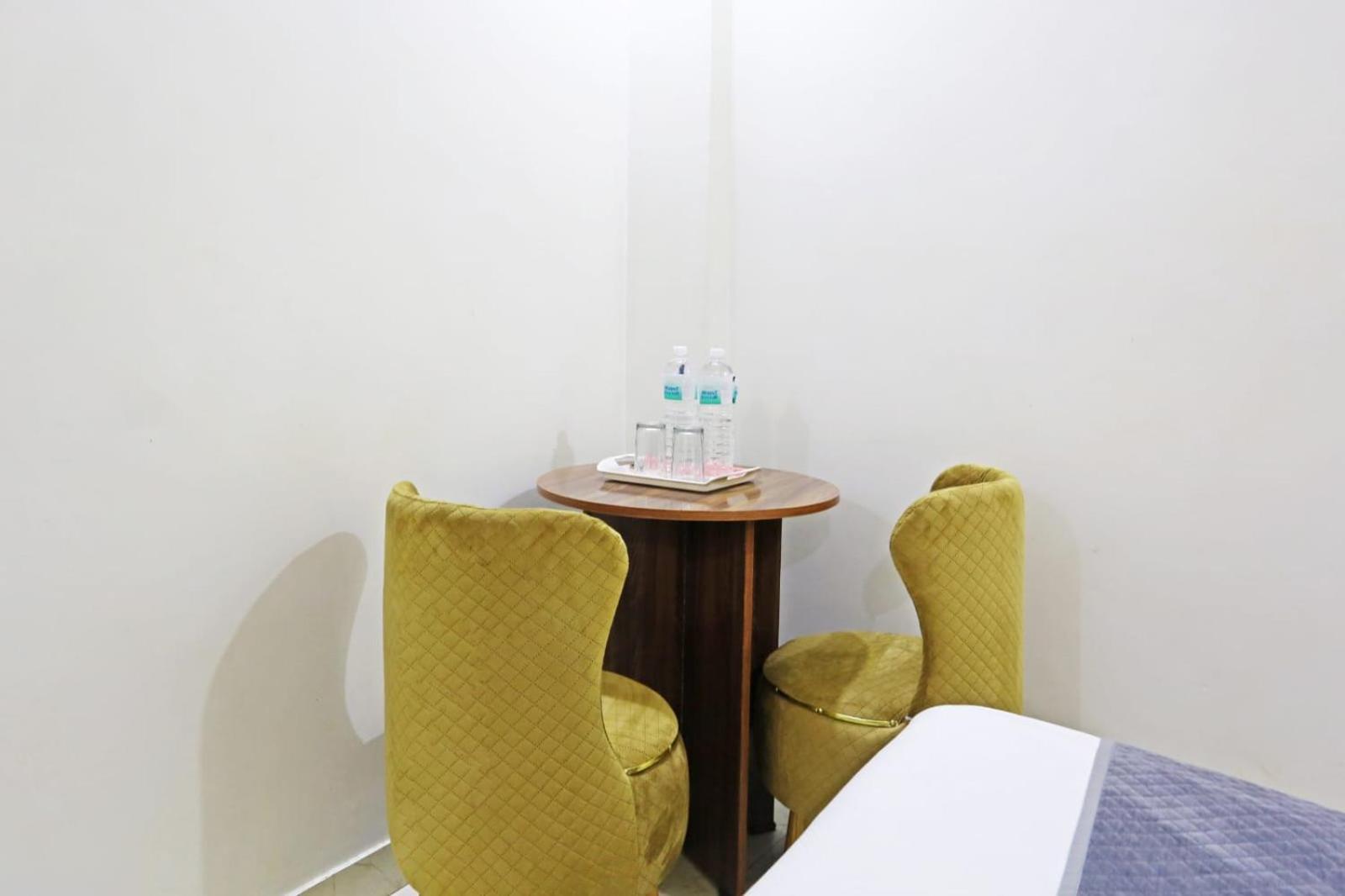 Hotel Broadway Near Delhi Airport New Delhi Buitenkant foto