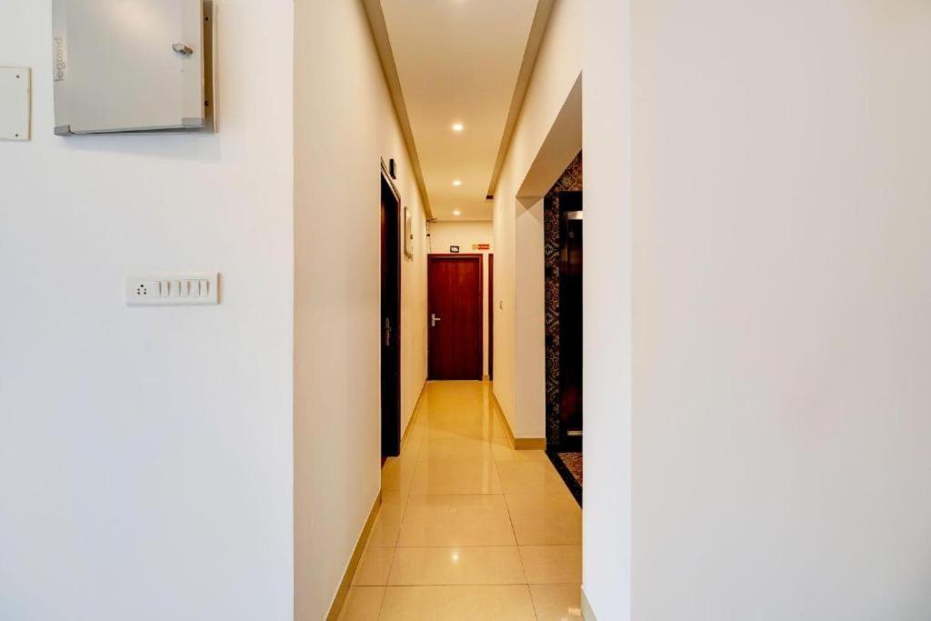 Hotel Broadway Near Delhi Airport New Delhi Buitenkant foto